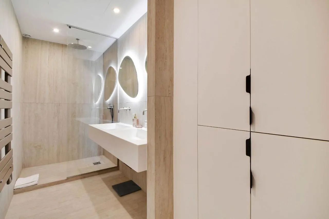 Cosy 2br-6p Champs Elysees 아파트 *